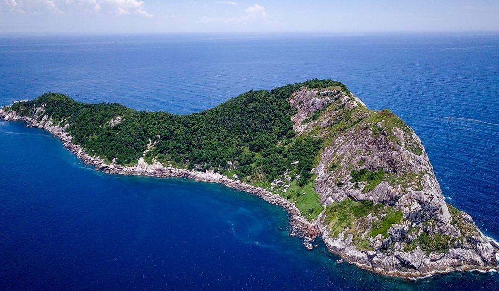 Brezilyada Bulunan ve Sivillerin Girmesi Yasak Olan Yilan Adasi